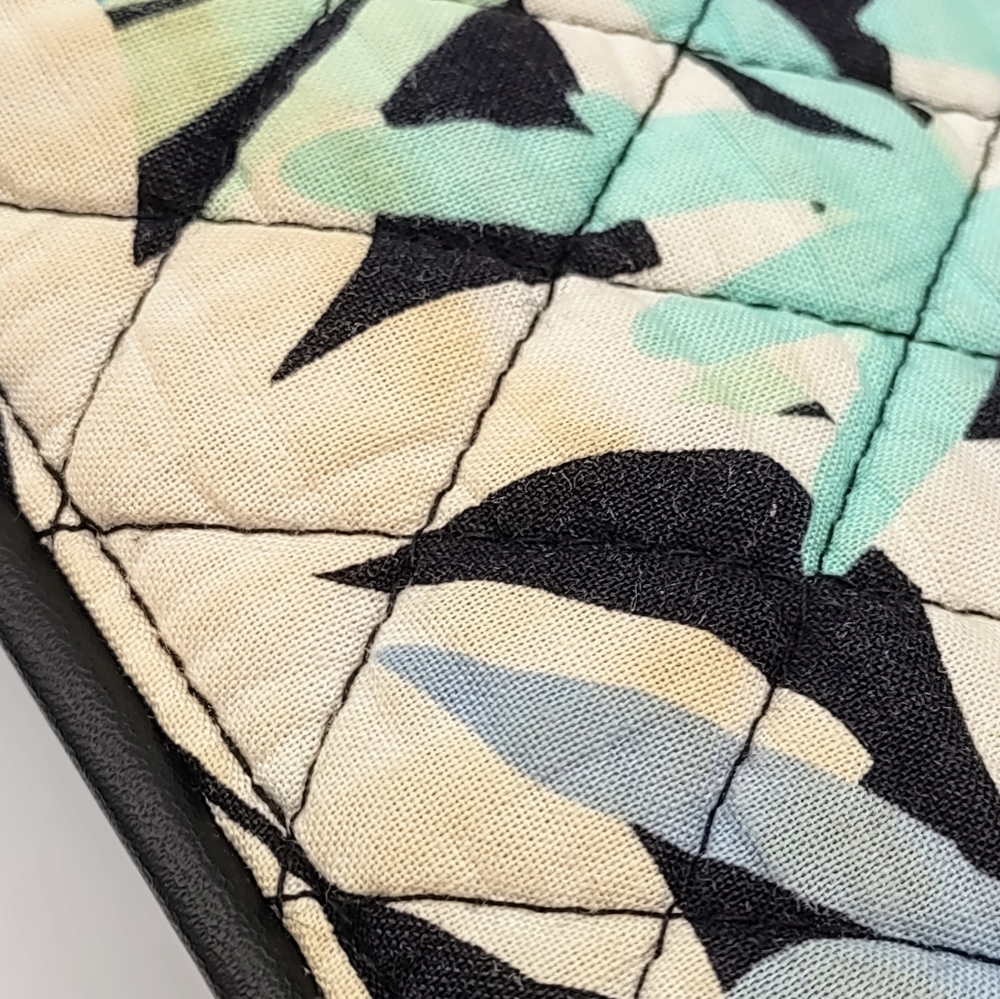 Vera Bradley Camofloral Laptop Messenger Bag Blue Floral Quilted - Picture 11 of 11